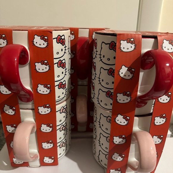 MWT: BIG Hello kitty set a six LG mugs - Picture 7 of 8
